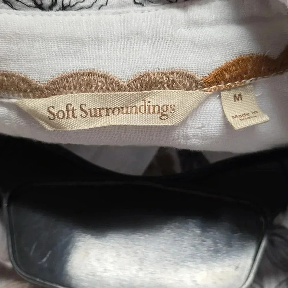 {Soft Surroundings} Gauzy Button-Down Embroidered Print Blouse - Medium - Picture 14 of 14